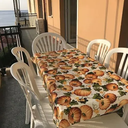 Vista Mare Con Ogni Comfort Varazze Exterior photo