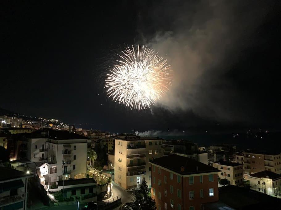 Vista Mare Con Ogni Comfort Varazze